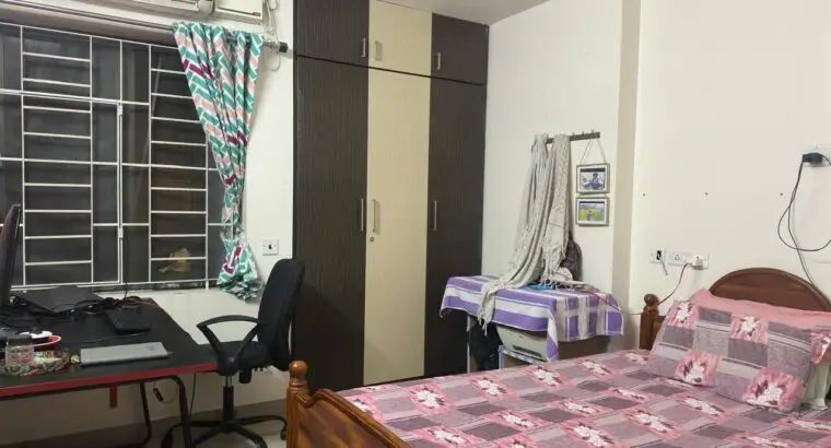2BHK Vastu Flat for Resale in Janani Blue Bells, Padur – South-Facing, ₹60 Lakhs